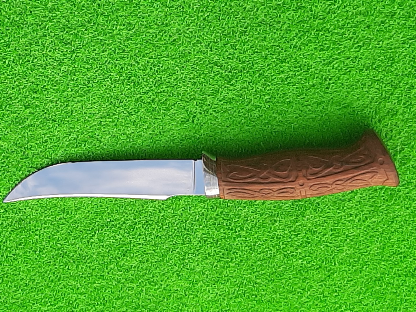 Нож туристический 81